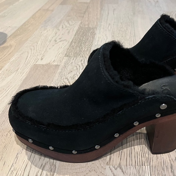 UGG Aubriana - black - size 9 - Picture 1 of 6